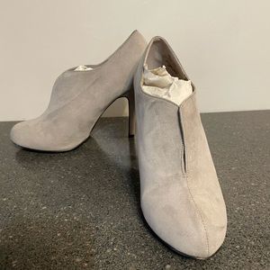 Apt.9 Booties Size 9